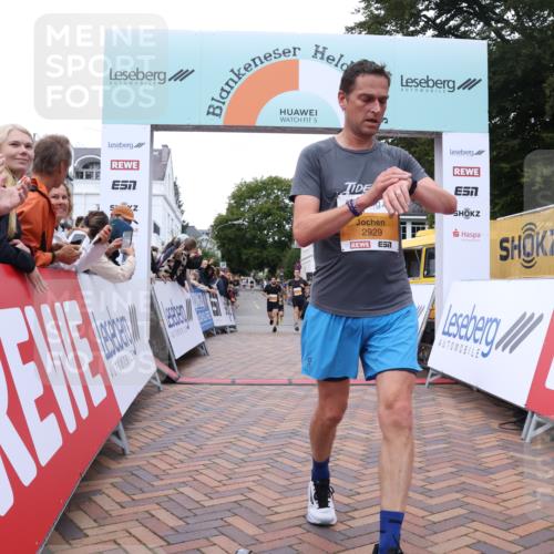 30.08.2026 - Blankeneser Heldenlauf Lena Gebhardt http://msf.ph/oto/10041530 30.08.2026 11:46:49 Ziel 2005, 2421, 2435, 2798, 2929, 4221 meine-sportfotos.de