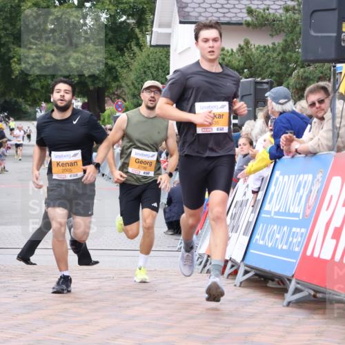 30.08.2026 - Blankeneser Heldenlauf Lena Gebhardt http://msf.ph/oto/10041545 30.08.2026 11:46:50 Ziel 2005, 2421, 2435, 2798, 2929, 4221 meine-sportfotos.de
