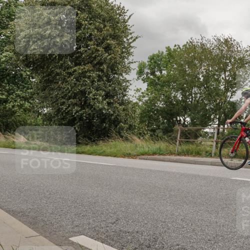 30.08.2026 - Elbe Triathlon Hamburg Michael Burmester http://msf.ph/oto/10041593 30.08.2026 14:22:13 Radfahren 162 meine-sportfotos.de
