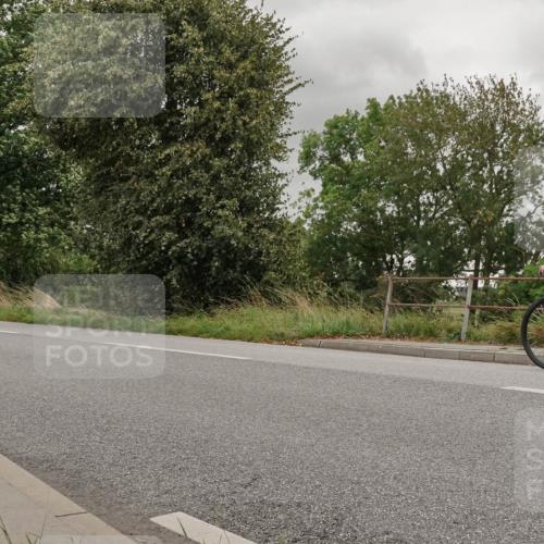 30.08.2026 - Elbe Triathlon Hamburg Michael Burmester http://msf.ph/oto/10041603 30.08.2026 14:22:19 Radfahren 133 meine-sportfotos.de