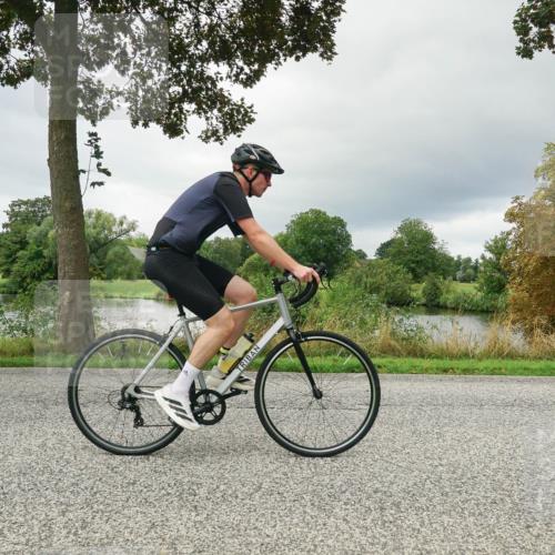 30.08.2026 - Elbe Triathlon Hamburg Michael Burmester http://msf.ph/oto/10041605 30.08.2026 11:07:40 Radfahren 925, 985, 1300, 1364, 1435, 1438, 1578 meine-sportfotos.de