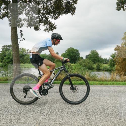30.08.2026 - Elbe Triathlon Hamburg Michael Burmester http://msf.ph/oto/10041630 30.08.2026 11:07:49 Radfahren 1287, 1300, 1325, 1354, 1364, 1386, 1417, 1438 meine-sportfotos.de