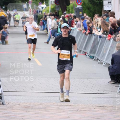 30.08.2026 - Blankeneser Heldenlauf Lena Gebhardt http://msf.ph/oto/10041659 30.08.2026 11:47:03 Ziel  meine-sportfotos.de