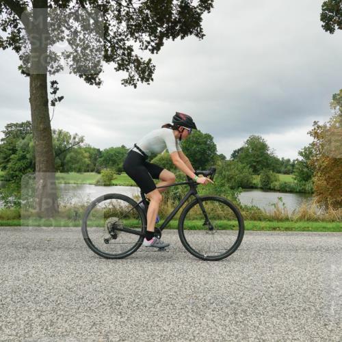 30.08.2026 - Elbe Triathlon Hamburg Michael Burmester http://msf.ph/oto/10041680 30.08.2026 11:08:14 Radfahren 1277, 1310, 1311, 1398, 1399, 1410, 1432 meine-sportfotos.de