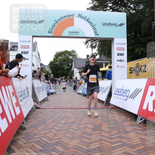 30.08.2026 - Blankeneser Heldenlauf Lena Gebhardt http://msf.ph/oto/10041717 30.08.2026 11:47:09 Ziel 2265, 2415 meine-sportfotos.de