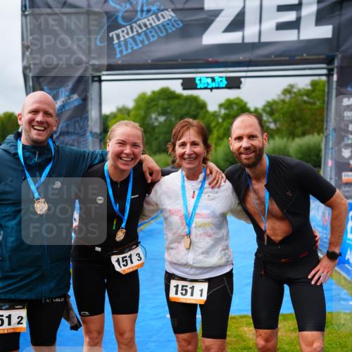 30.08.2026 - Elbe Triathlon Hamburg LAZAROV Photography http://msf.ph/oto/10041741 30.08.2026 16:24:37 Ziel  meine-sportfotos.de