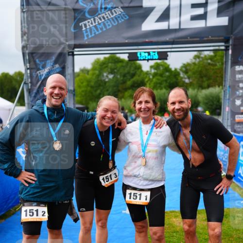 30.08.2026 - Elbe Triathlon Hamburg LAZAROV Photography http://msf.ph/oto/10041756 30.08.2026 16:24:38 Ziel  meine-sportfotos.de