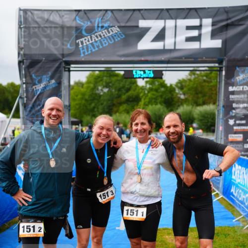 30.08.2026 - Elbe Triathlon Hamburg LAZAROV Photography http://msf.ph/oto/10041763 30.08.2026 16:24:39 Ziel  meine-sportfotos.de