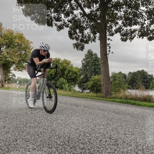 30.08.2026 - Elbe Triathlon Hamburg Michael Burmester http://msf.ph/oto/10041766 30.08.2026 09:09:55 Radfahren 334, 397 meine-sportfotos.de
