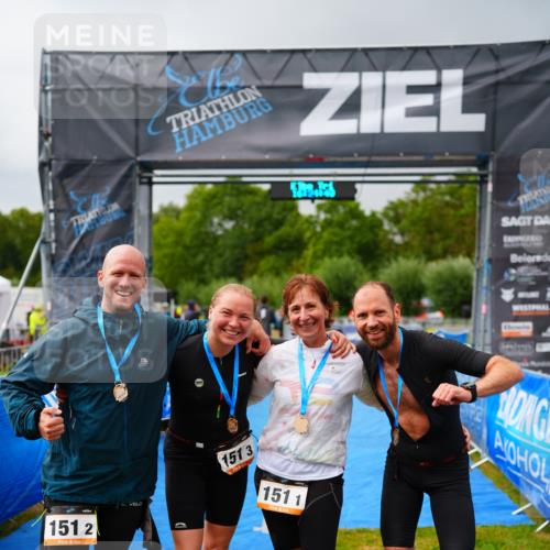 30.08.2026 - Elbe Triathlon Hamburg LAZAROV Photography http://msf.ph/oto/10041784 30.08.2026 16:24:39 Ziel  meine-sportfotos.de
