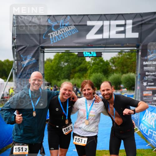 30.08.2026 - Elbe Triathlon Hamburg LAZAROV Photography http://msf.ph/oto/10041793 30.08.2026 16:24:40 Ziel  meine-sportfotos.de