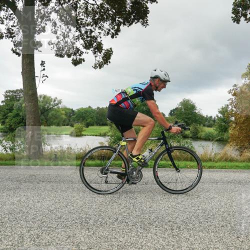 30.08.2026 - Elbe Triathlon Hamburg Michael Burmester http://msf.ph/oto/10041800 30.08.2026 11:10:05 Radfahren 1296, 1324, 1357 meine-sportfotos.de
