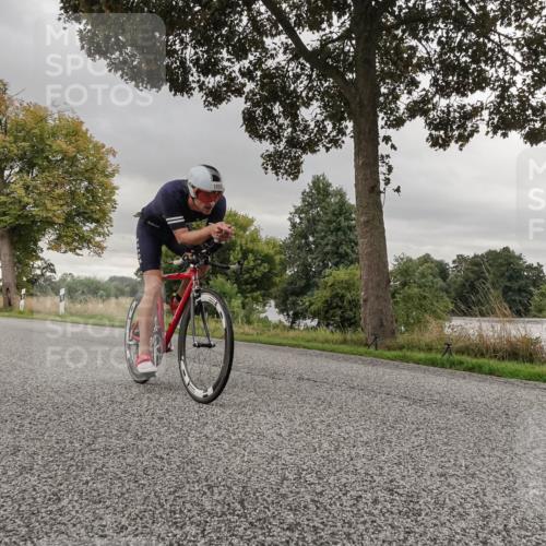 30.08.2026 - Elbe Triathlon Hamburg Michael Burmester http://msf.ph/oto/10041810 30.08.2026 09:10:13 Radfahren 182, 301, 428, 1895 meine-sportfotos.de