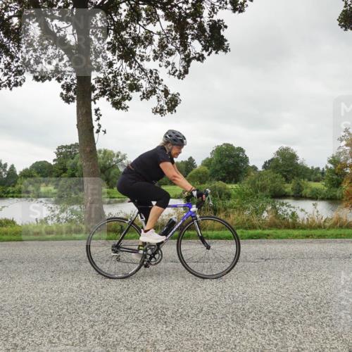 30.08.2026 - Elbe Triathlon Hamburg Michael Burmester http://msf.ph/oto/10041911 30.08.2026 11:59:00 Radfahren 1705 meine-sportfotos.de