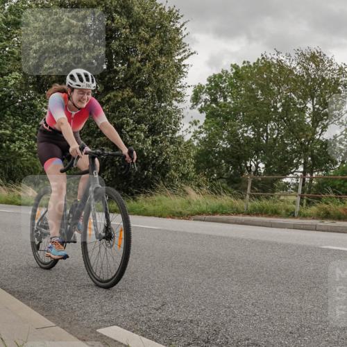 30.08.2026 - Elbe Triathlon Hamburg Michael Burmester http://msf.ph/oto/10041914 30.08.2026 14:28:04 Radfahren 160 meine-sportfotos.de
