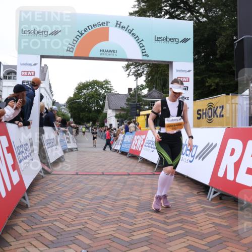 30.08.2026 - Blankeneser Heldenlauf Lena Gebhardt http://msf.ph/oto/10041965 30.08.2026 11:47:25 Ziel 2266, 2924 meine-sportfotos.de
