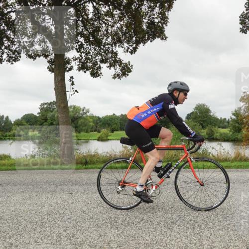 30.08.2026 - Elbe Triathlon Hamburg Michael Burmester http://msf.ph/oto/10041969 30.08.2026 12:09:43 Radfahren  meine-sportfotos.de