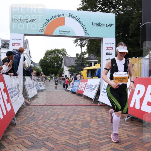30.08.2026 - Blankeneser Heldenlauf Lena Gebhardt http://msf.ph/oto/10041979 30.08.2026 11:47:25 Ziel 2266, 2924 meine-sportfotos.de