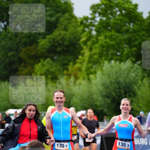 30.08.2026 - Elbe Triathlon Hamburg LAZAROV Photography http://msf.ph/oto/10041996 30.08.2026 16:25:52 Ziel  meine-sportfotos.de