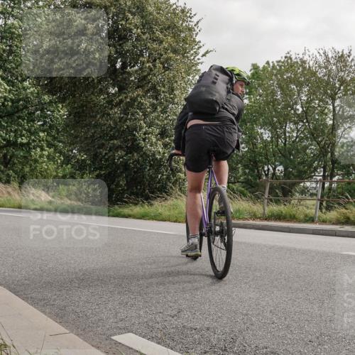 30.08.2026 - Elbe Triathlon Hamburg Michael Burmester http://msf.ph/oto/10042000 30.08.2026 14:35:31 Radfahren  meine-sportfotos.de