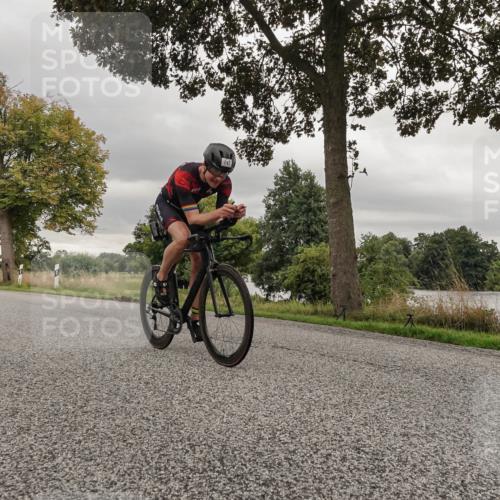 30.08.2026 - Elbe Triathlon Hamburg Michael Burmester http://msf.ph/oto/10042052 30.08.2026 09:11:49 Radfahren 242, 382 meine-sportfotos.de