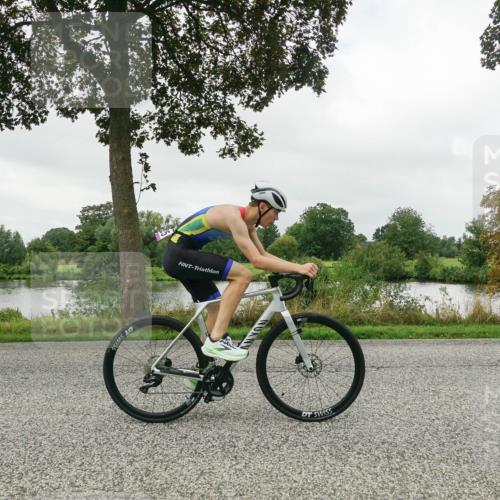 30.08.2026 - Elbe Triathlon Hamburg Michael Burmester http://msf.ph/oto/10042110 30.08.2026 12:24:21 Radfahren 1725 meine-sportfotos.de