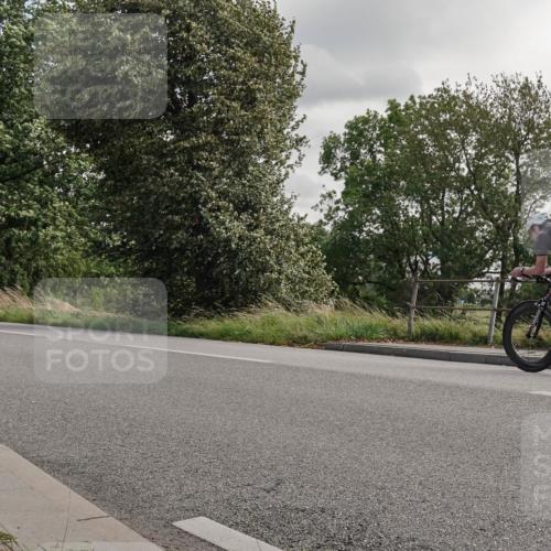 30.08.2026 - Elbe Triathlon Hamburg Michael Burmester http://msf.ph/oto/10042119 30.08.2026 14:39:05 Radfahren  meine-sportfotos.de