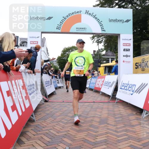 30.08.2026 - Blankeneser Heldenlauf Lena Gebhardt http://msf.ph/oto/10042129 30.08.2026 11:47:39 Ziel 2023, 2050, 2088, 2641, 2710 meine-sportfotos.de