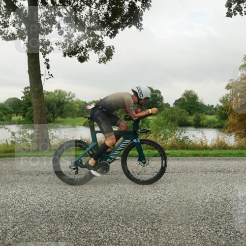 30.08.2026 - Elbe Triathlon Hamburg Michael Burmester http://msf.ph/oto/10042135 30.08.2026 08:42:34 Radfahren 204, 216 meine-sportfotos.de