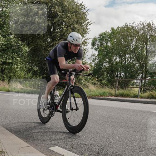 30.08.2026 - Elbe Triathlon Hamburg Michael Burmester http://msf.ph/oto/10042143 30.08.2026 14:40:17 Radfahren 154 meine-sportfotos.de