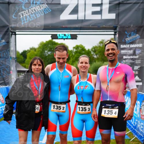 30.08.2026 - Elbe Triathlon Hamburg LAZAROV Photography http://msf.ph/oto/10042146 30.08.2026 16:26:36 Ziel  meine-sportfotos.de