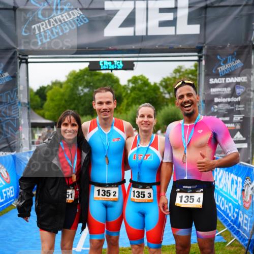 30.08.2026 - Elbe Triathlon Hamburg LAZAROV Photography http://msf.ph/oto/10042155 30.08.2026 16:26:37 Ziel  meine-sportfotos.de