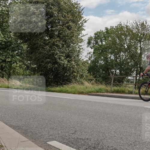 30.08.2026 - Elbe Triathlon Hamburg Michael Burmester http://msf.ph/oto/10042162 30.08.2026 14:41:59 Radfahren  meine-sportfotos.de