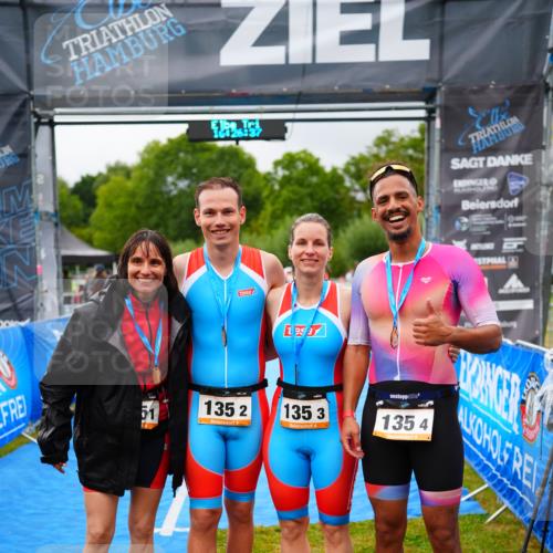 30.08.2026 - Elbe Triathlon Hamburg LAZAROV Photography http://msf.ph/oto/10042164 30.08.2026 16:26:37 Ziel  meine-sportfotos.de