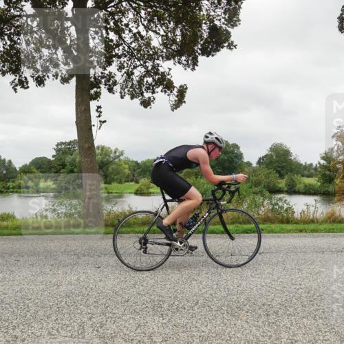 30.08.2026 - Elbe Triathlon Hamburg Michael Burmester http://msf.ph/oto/10042165 30.08.2026 12:26:30 Radfahren 1727, 1733 meine-sportfotos.de