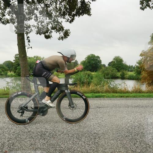 30.08.2026 - Elbe Triathlon Hamburg Michael Burmester http://msf.ph/oto/10042177 30.08.2026 08:43:43 Radfahren 221 meine-sportfotos.de