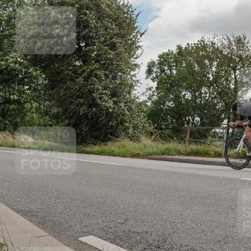 30.08.2026 - Elbe Triathlon Hamburg Michael Burmester http://msf.ph/oto/10042187 30.08.2026 14:42:46 Radfahren  meine-sportfotos.de