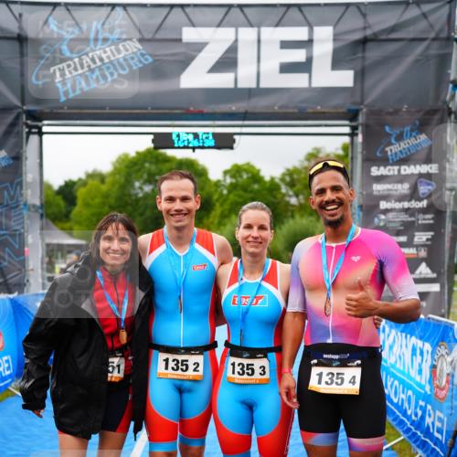 30.08.2026 - Elbe Triathlon Hamburg LAZAROV Photography http://msf.ph/oto/10042193 30.08.2026 16:26:38 Ziel  meine-sportfotos.de