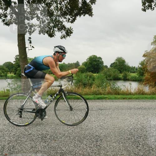 30.08.2026 - Elbe Triathlon Hamburg Michael Burmester http://msf.ph/oto/10042194 30.08.2026 08:44:27 Radfahren 210 meine-sportfotos.de