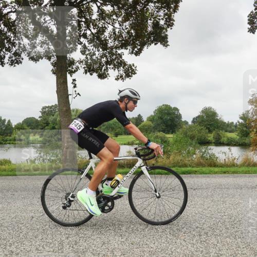 30.08.2026 - Elbe Triathlon Hamburg Michael Burmester http://msf.ph/oto/10042198 30.08.2026 12:28:08 Radfahren 1745, 1748 meine-sportfotos.de