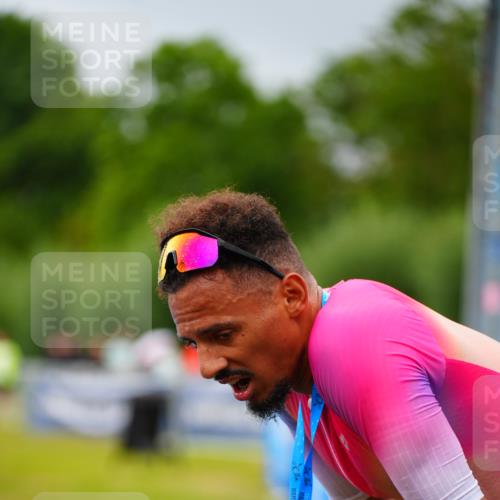 30.08.2026 - Elbe Triathlon Hamburg LAZAROV Photography http://msf.ph/oto/10042199 30.08.2026 16:26:44 Ziel  meine-sportfotos.de