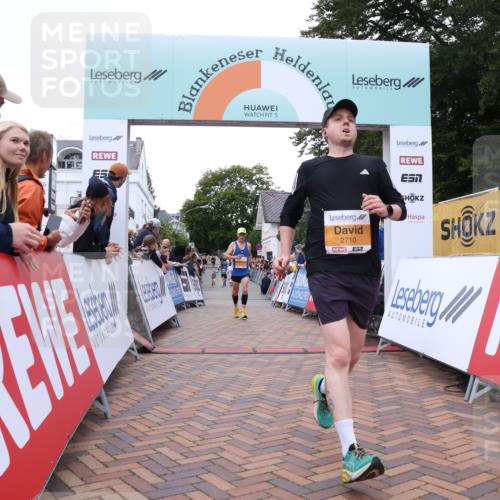 30.08.2026 - Blankeneser Heldenlauf Lena Gebhardt http://msf.ph/oto/10042242 30.08.2026 11:47:44 Ziel 2022, 2023, 2088, 2559, 2641, 2710 meine-sportfotos.de