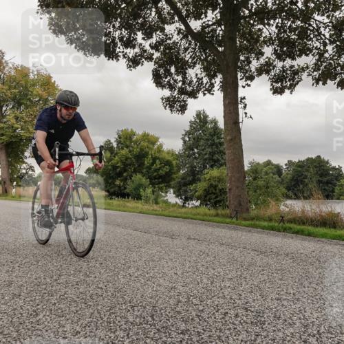 30.08.2026 - Elbe Triathlon Hamburg Michael Burmester http://msf.ph/oto/10042302 30.08.2026 09:13:07 Radfahren 251, 275, 287, 459, 512, 613 meine-sportfotos.de
