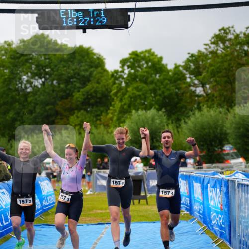 30.08.2026 - Elbe Triathlon Hamburg LAZAROV Photography http://msf.ph/oto/10042307 30.08.2026 16:27:29 Ziel  meine-sportfotos.de