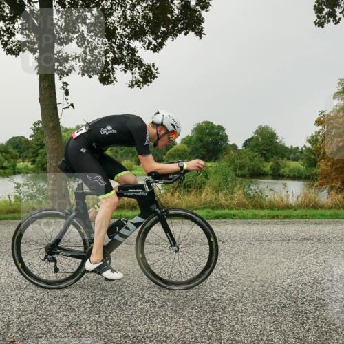 30.08.2026 - Elbe Triathlon Hamburg Michael Burmester http://msf.ph/oto/10042369 30.08.2026 08:49:30 Radfahren 194, 196 meine-sportfotos.de