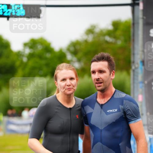 30.08.2026 - Elbe Triathlon Hamburg LAZAROV Photography http://msf.ph/oto/10042371 30.08.2026 16:27:37 Ziel  meine-sportfotos.de