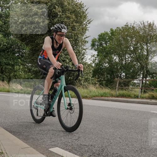 30.08.2026 - Elbe Triathlon Hamburg Michael Burmester http://msf.ph/oto/10042397 30.08.2026 14:46:08 Radfahren 148, 176 meine-sportfotos.de
