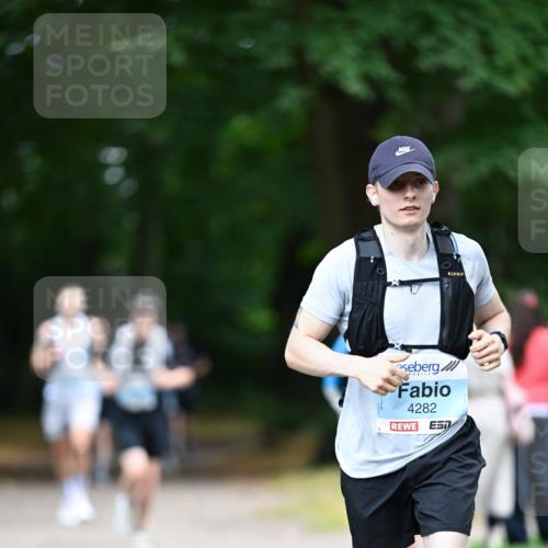 30.08.2026 - Blankeneser Heldenlauf Dr. Thomas Lammeyer http://msf.ph/oto/10042416 30.08.2026 11:18:00 Laufen 4282 meine-sportfotos.de