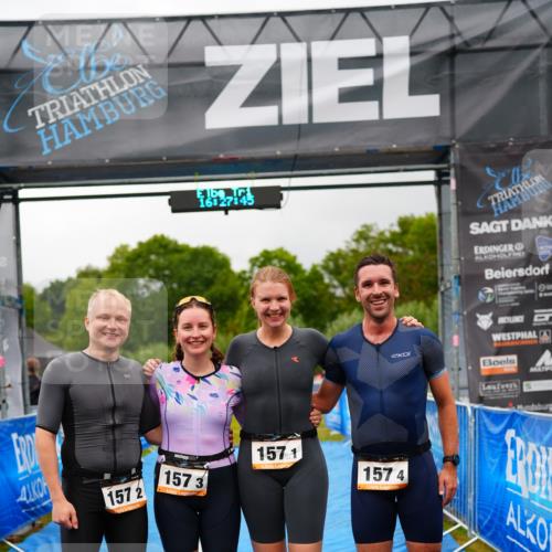 30.08.2026 - Elbe Triathlon Hamburg LAZAROV Photography http://msf.ph/oto/10042432 30.08.2026 16:27:45 Ziel  meine-sportfotos.de