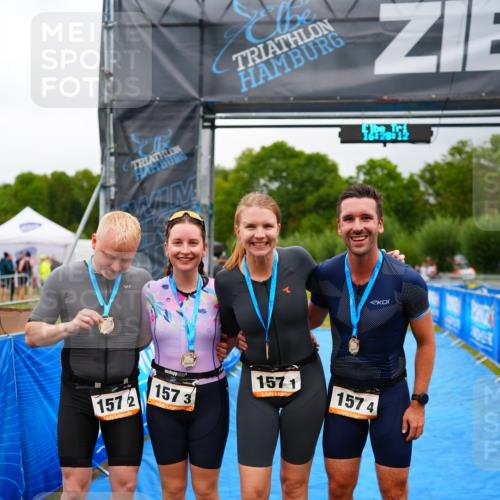 30.08.2026 - Elbe Triathlon Hamburg LAZAROV Photography http://msf.ph/oto/10042453 30.08.2026 16:28:11 Ziel  meine-sportfotos.de